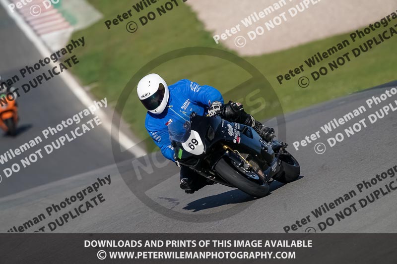 donington no limits trackday;donington park photographs;donington trackday photographs;no limits trackdays;peter wileman photography;trackday digital images;trackday photos